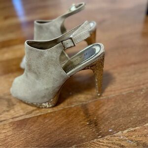 Elegant Beige Heeled Sandals